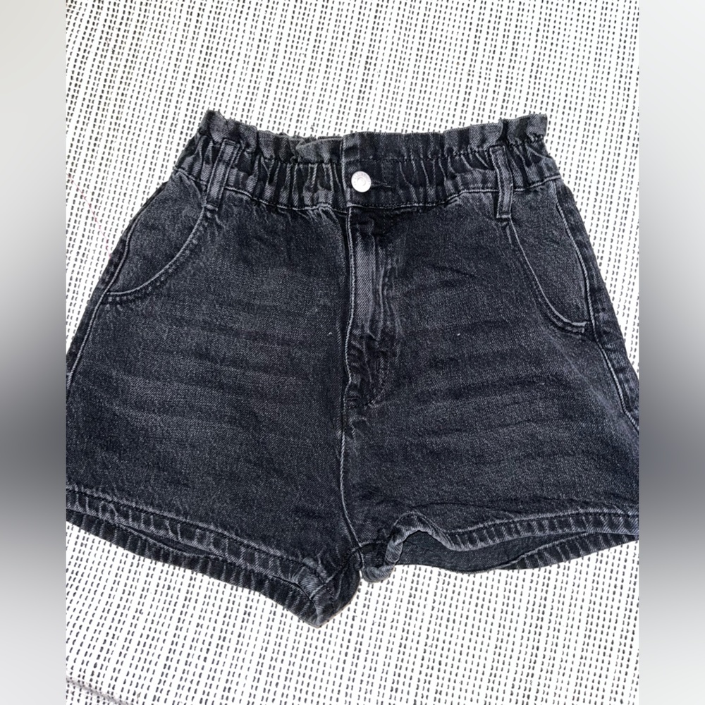 BBG paper bag jean shorts